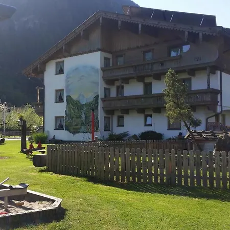 Landhaus Brugger Apartment Hollenzen